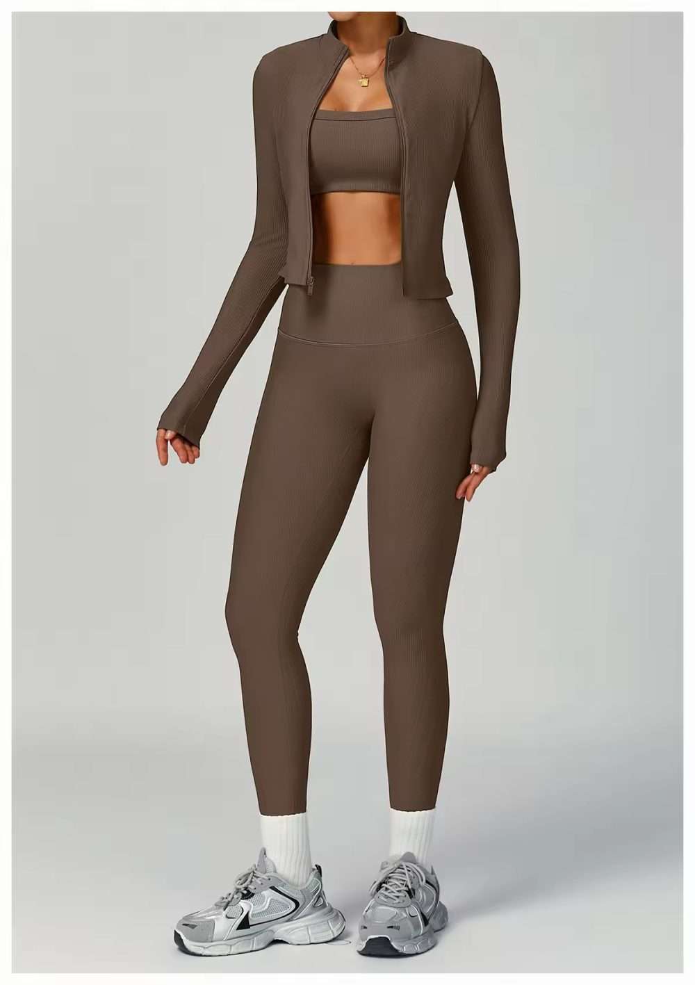 Custom 5 Piece Women Gym Set 2025 | OEM Seamless Fitness Activewear Set